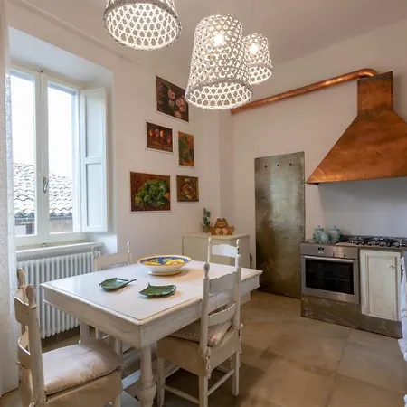 Apartman Delightful In The Heart Of Orvieto